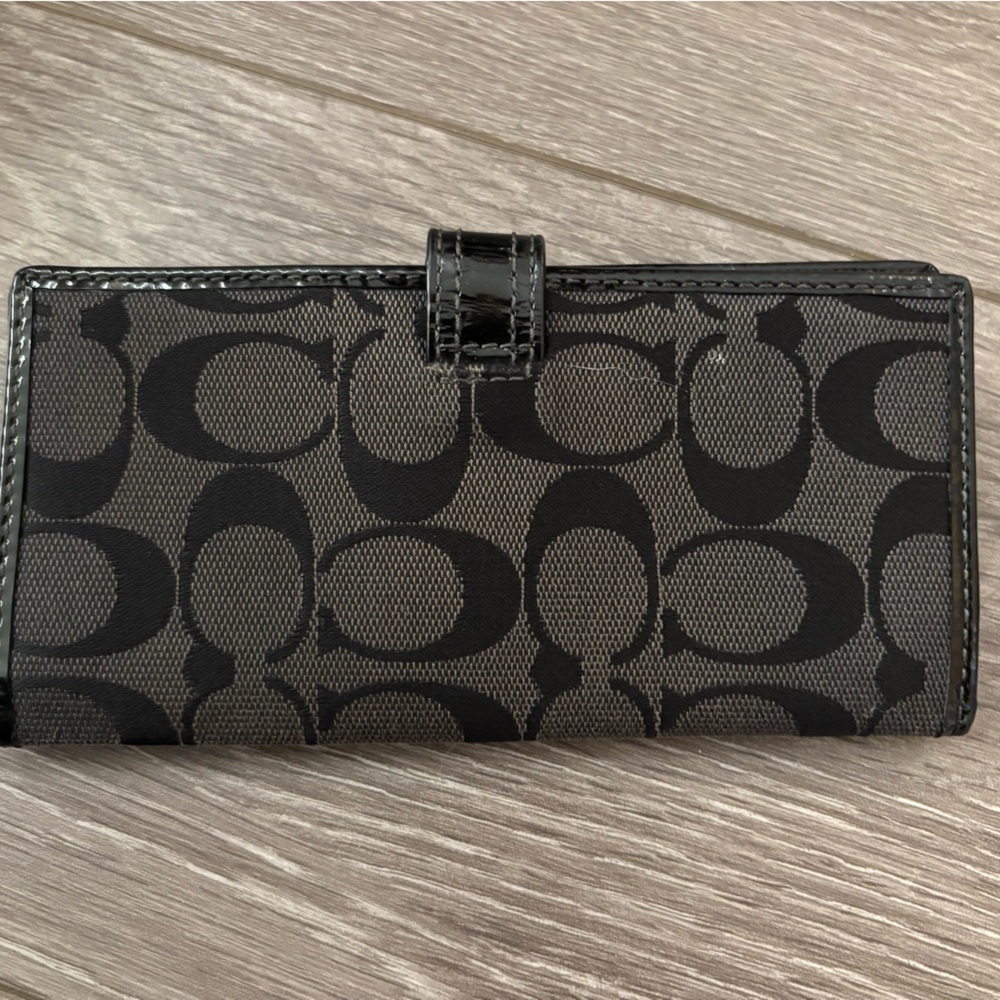 Coach Signature Black and Gray Wallet - Picture 3 of 4